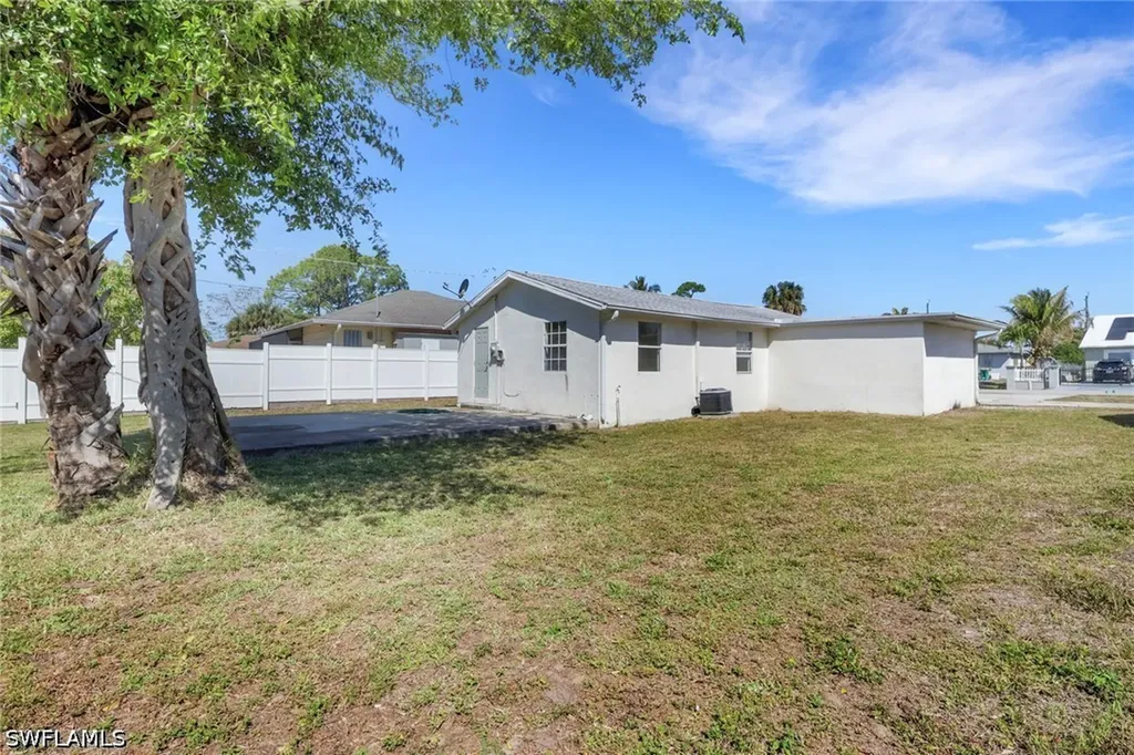 5326 Dixie Drive Naples FL 34113