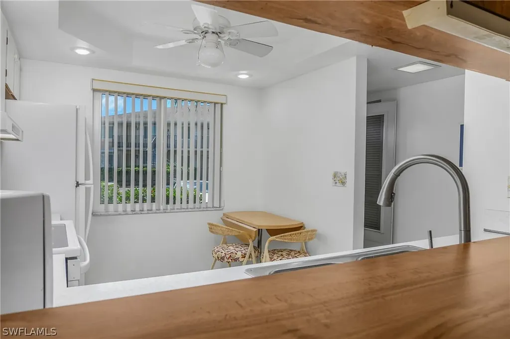 190 Palm Drive Naples FL 34112