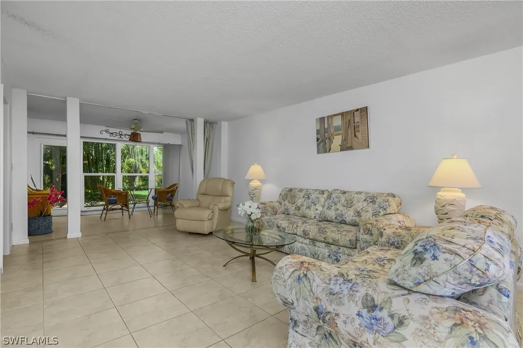 190 Palm Drive Naples FL 34112