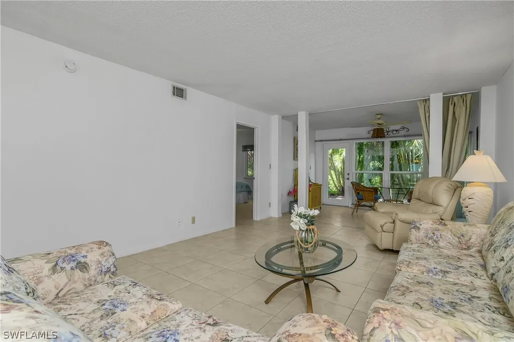 190 Palm Drive Naples FL 34112