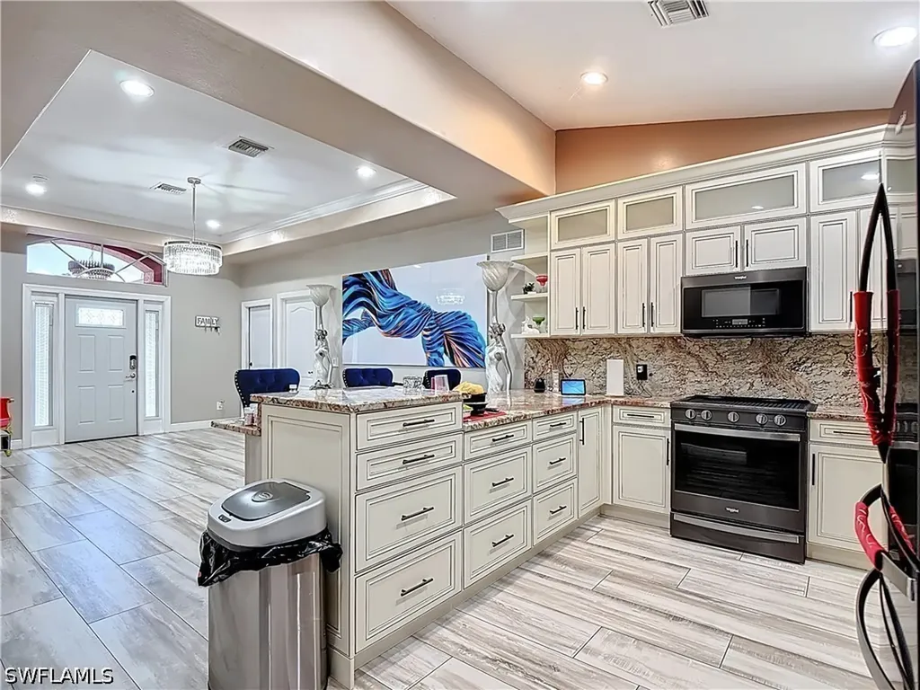 1845 Desoto Boulevard N Naples FL 34120