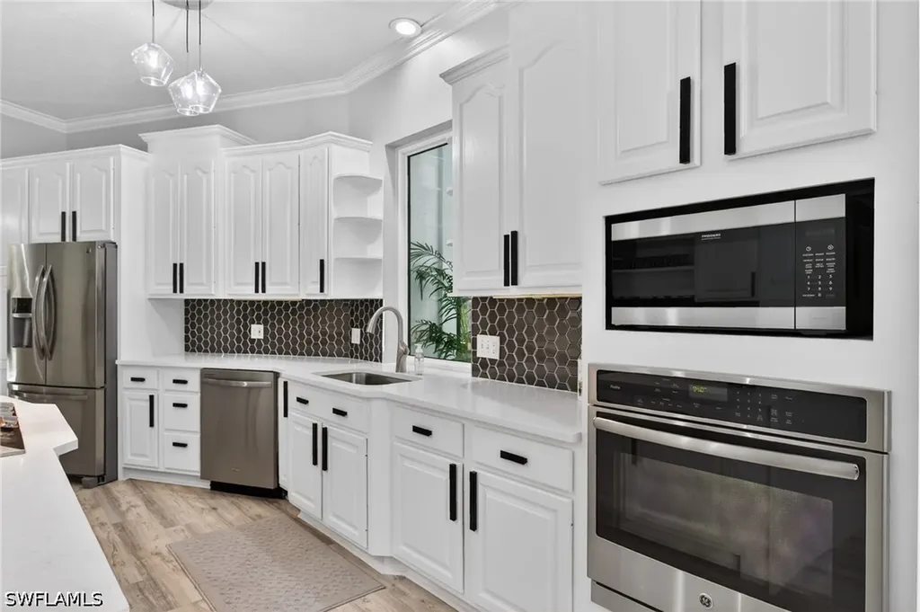 4075 1st Avenue SW Naples FL 34119