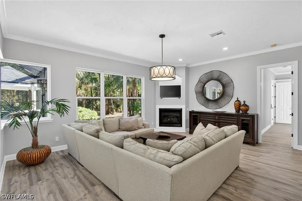 4075 1st Avenue SW Naples FL 34119