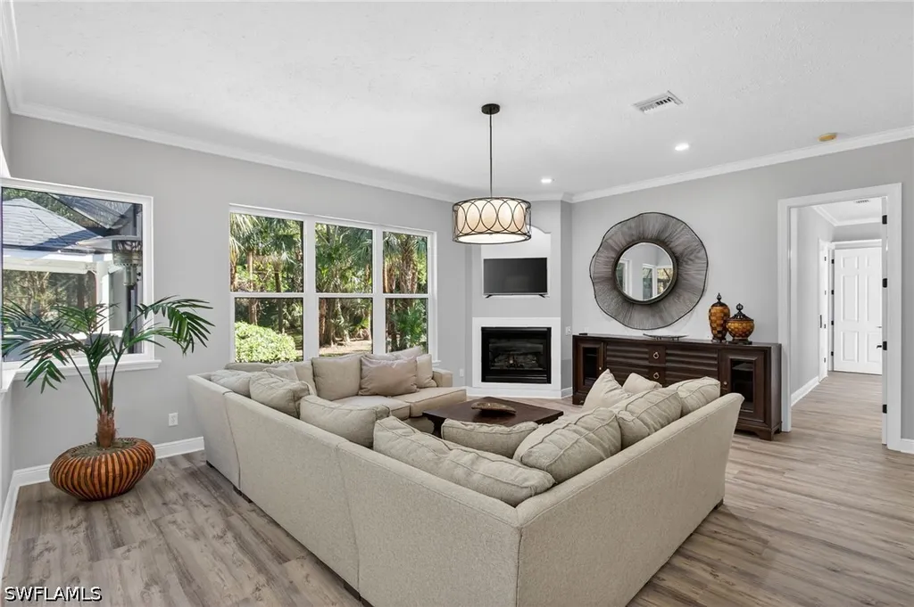 4075 1st Avenue SW Naples FL 34119