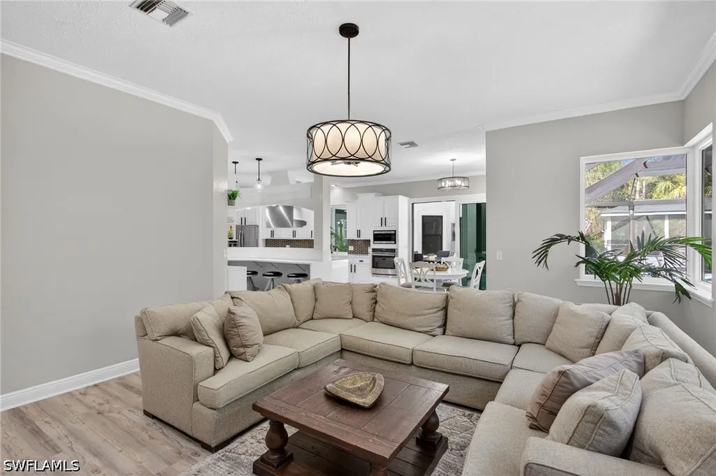 4075 1st Avenue SW Naples FL 34119
