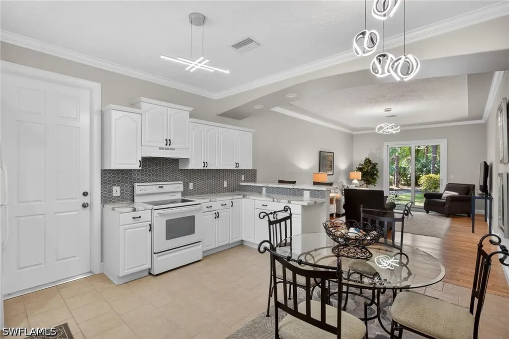 4075 1st Avenue SW Naples FL 34119