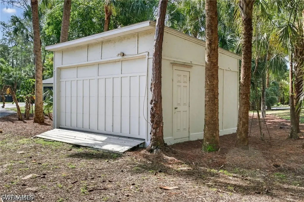 4075 1st Avenue SW Naples FL 34119