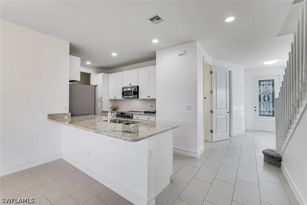 7918 Bristol Circle Naples FL 34120