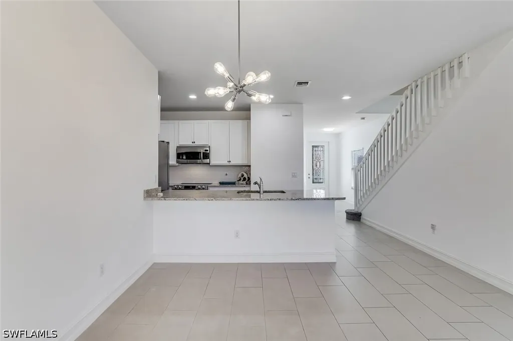 7918 Bristol Circle Naples FL 34120