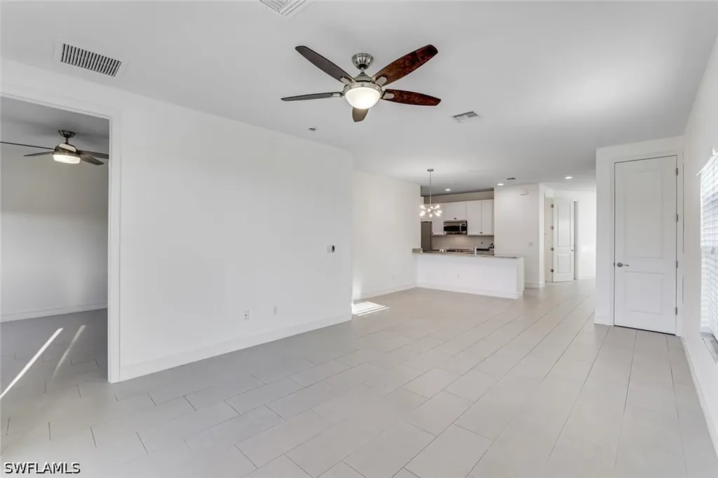 7918 Bristol Circle Naples FL 34120