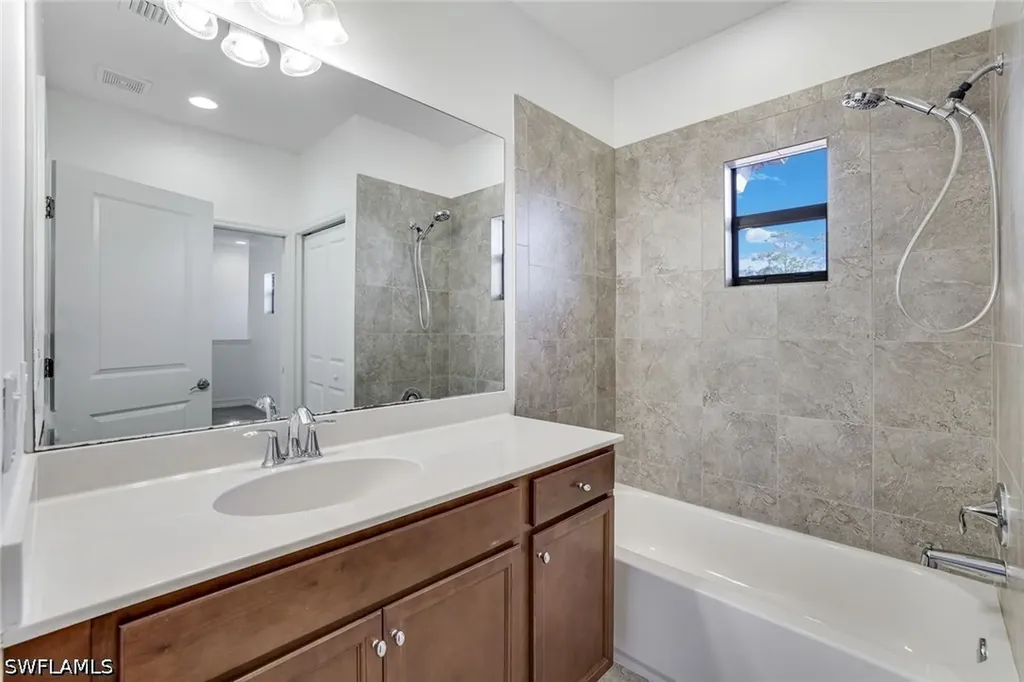 7918 Bristol Circle Naples FL 34120