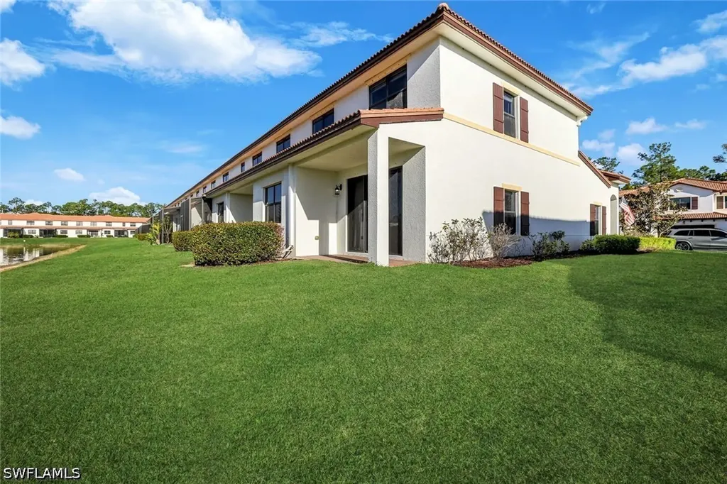 7918 Bristol Circle Naples FL 34120