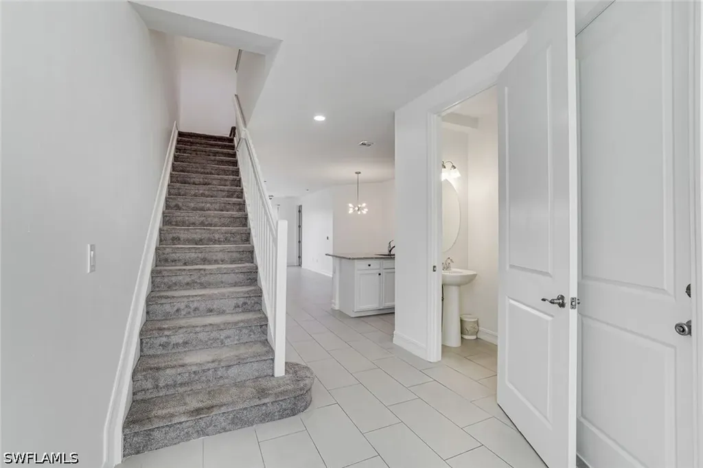 7918 Bristol Circle Naples FL 34120