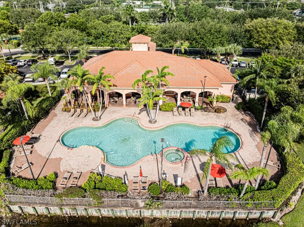 7918 Bristol Circle Naples FL 34120