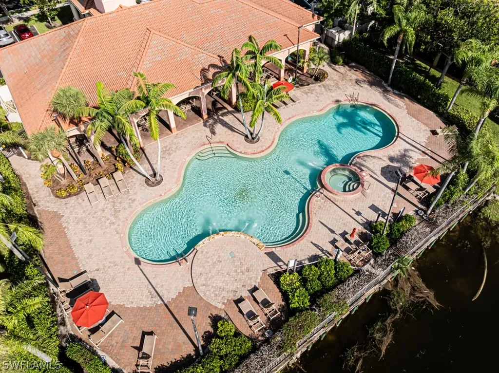 7918 Bristol Circle Naples FL 34120
