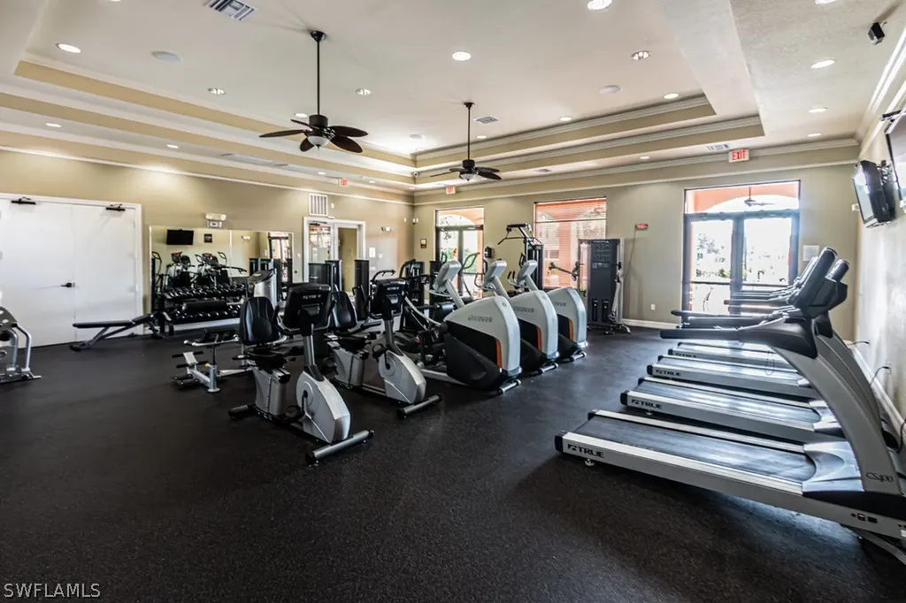 7918 Bristol Circle Naples FL 34120