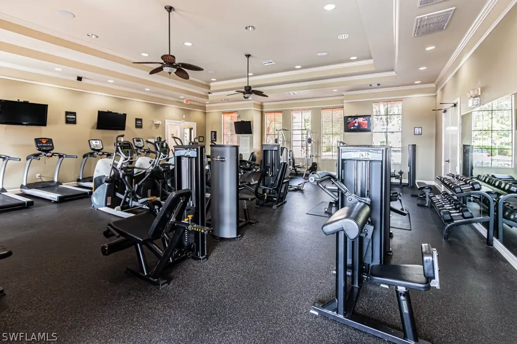 7918 Bristol Circle Naples FL 34120