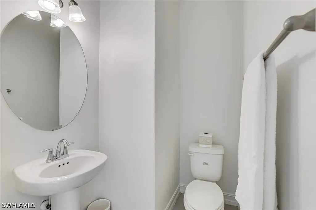 7918 Bristol Circle Naples FL 34120