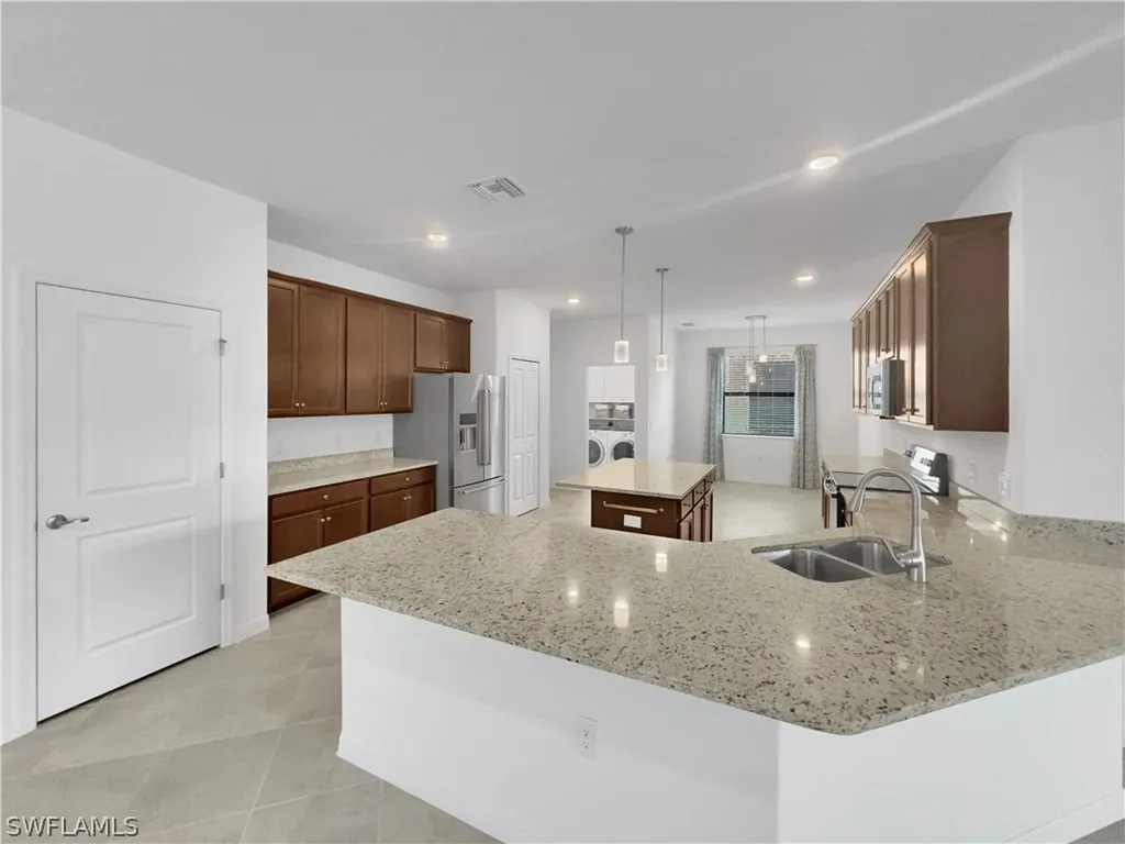 3198 Altimira Drive Fort Myers FL 33905