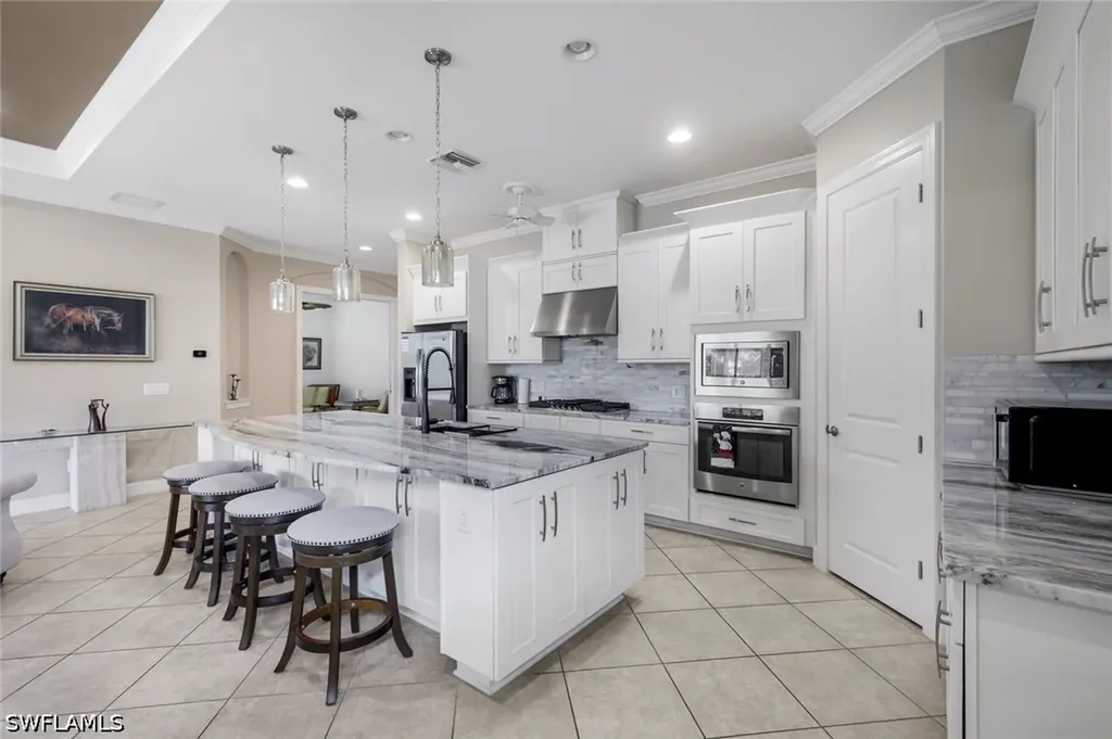 8527 Palacio Terrace N Naples FL 34114