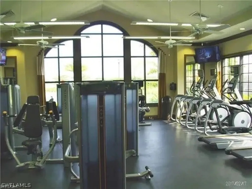 8527 Palacio Terrace N Naples FL 34114