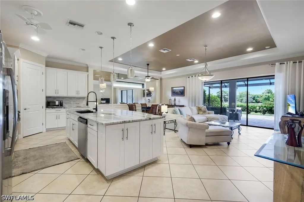 8527 Palacio Terrace N Naples FL 34114