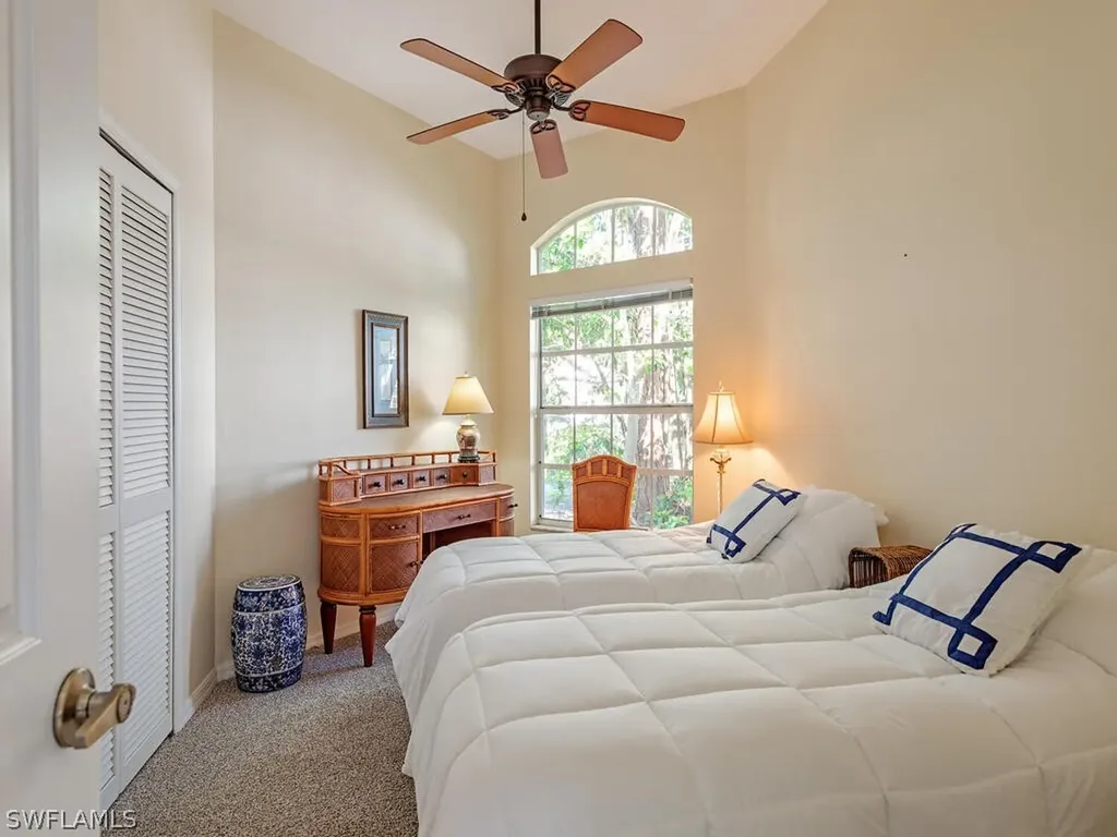 130 Amblewood Lane Naples FL 34105