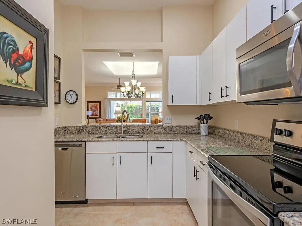 130 Amblewood Lane Naples FL 34105
