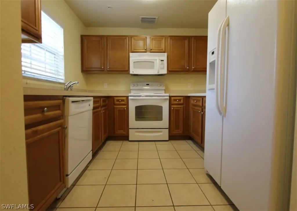9051 Gervais Circle Naples FL 34120