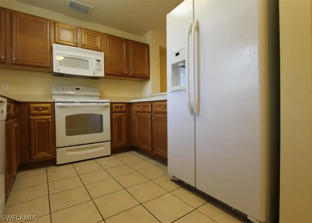 9051 Gervais Circle Naples FL 34120