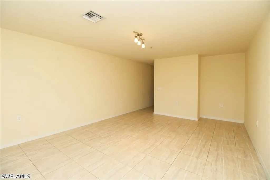 9051 Gervais Circle Naples FL 34120
