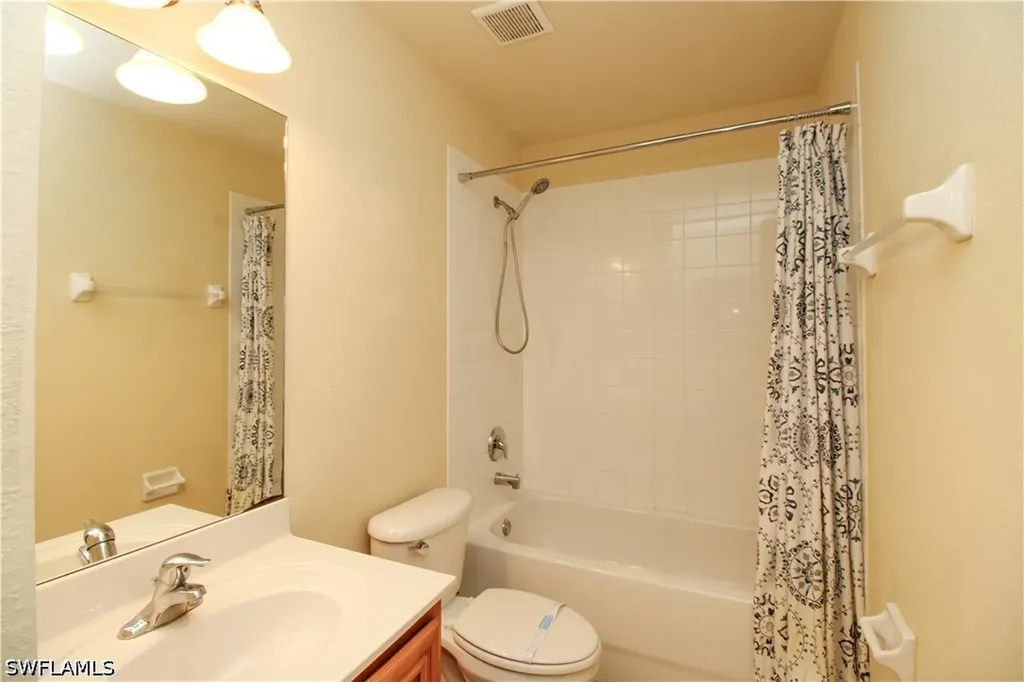 9051 Gervais Circle Naples FL 34120