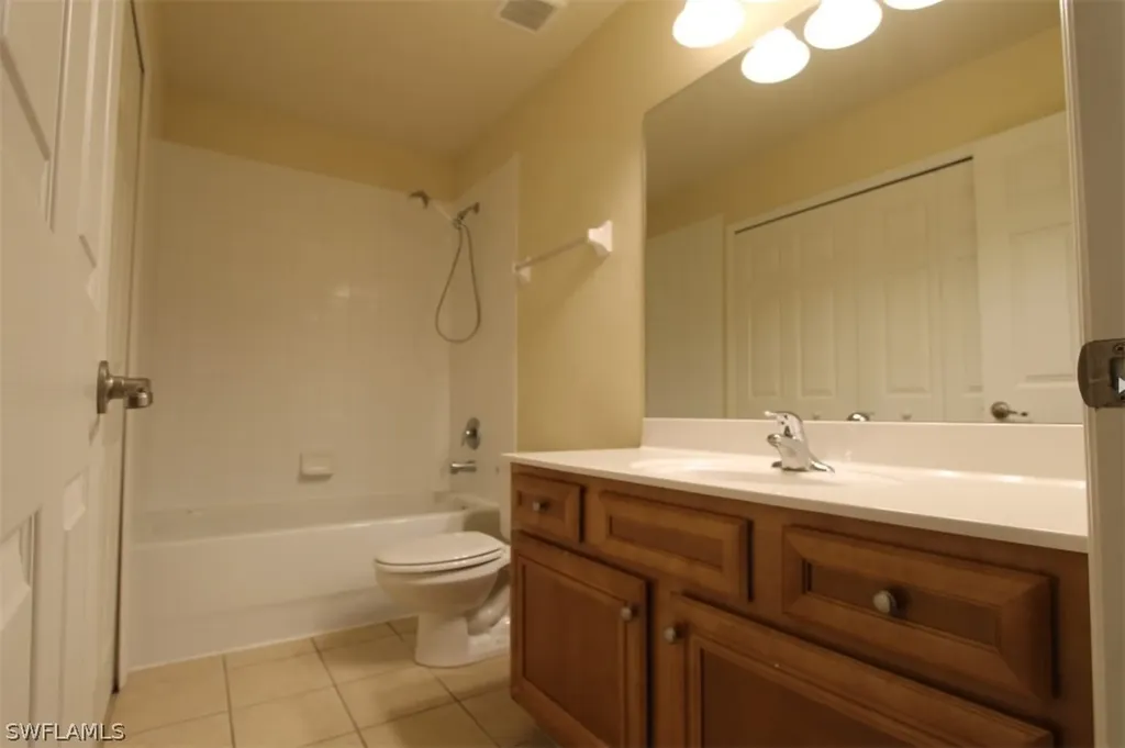 9051 Gervais Circle Naples FL 34120