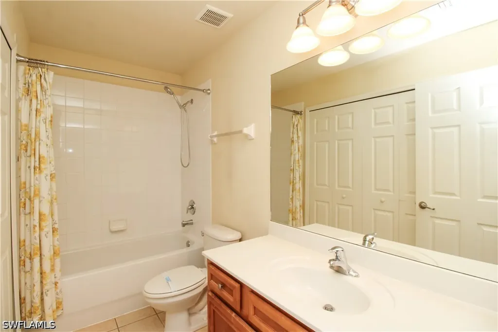 9051 Gervais Circle Naples FL 34120