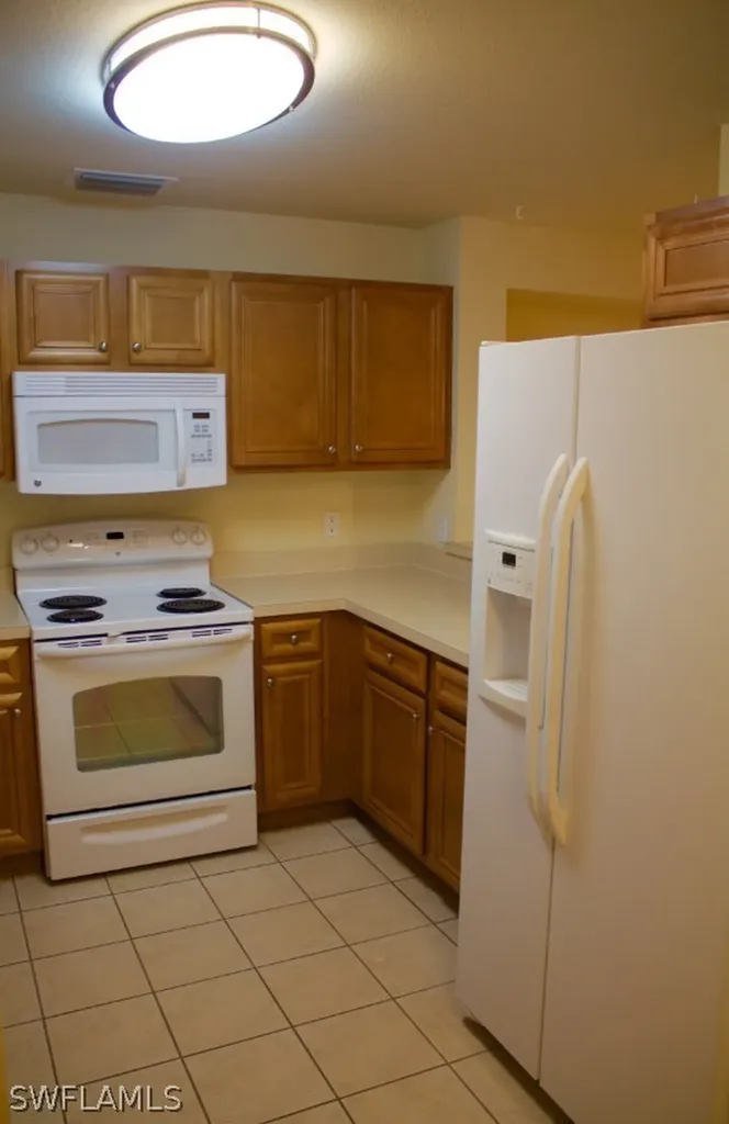 9051 Gervais Circle Naples FL 34120