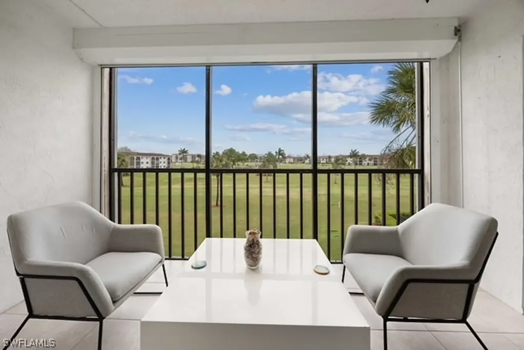 37 High Point Circle E Naples FL 34103