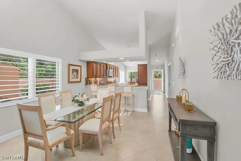 6730 Beach Resort Drive Naples FL 34114