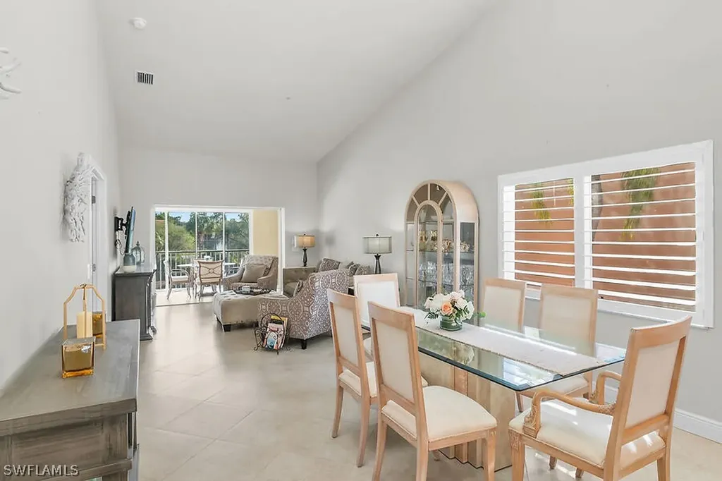 6730 Beach Resort Drive Naples FL 34114