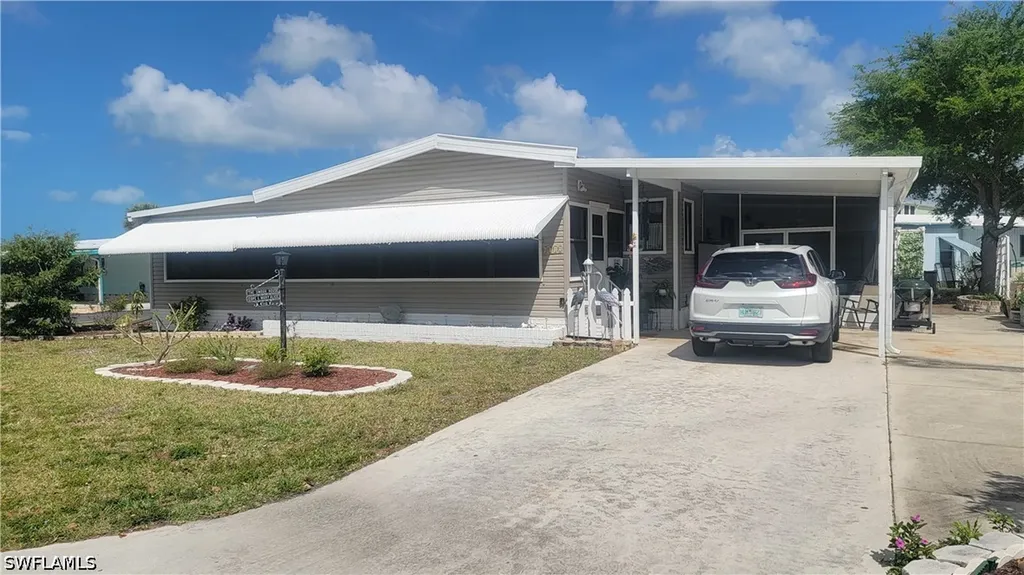 4712 Tahiti Drive Bonita Springs FL 34134