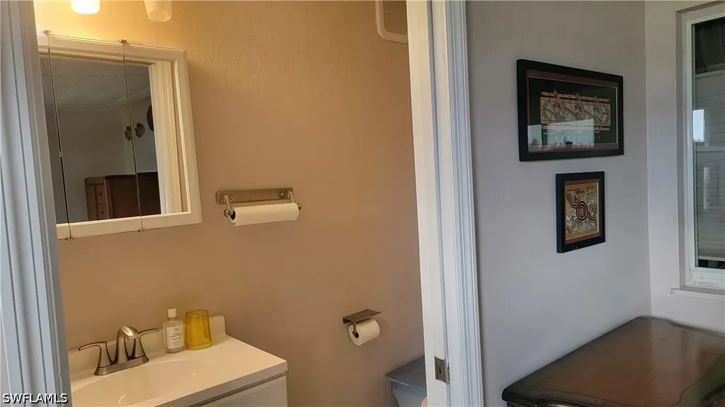 4712 Tahiti Drive Bonita Springs FL 34134