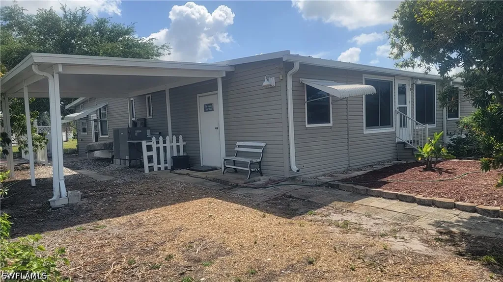 4712 Tahiti Drive Bonita Springs FL 34134