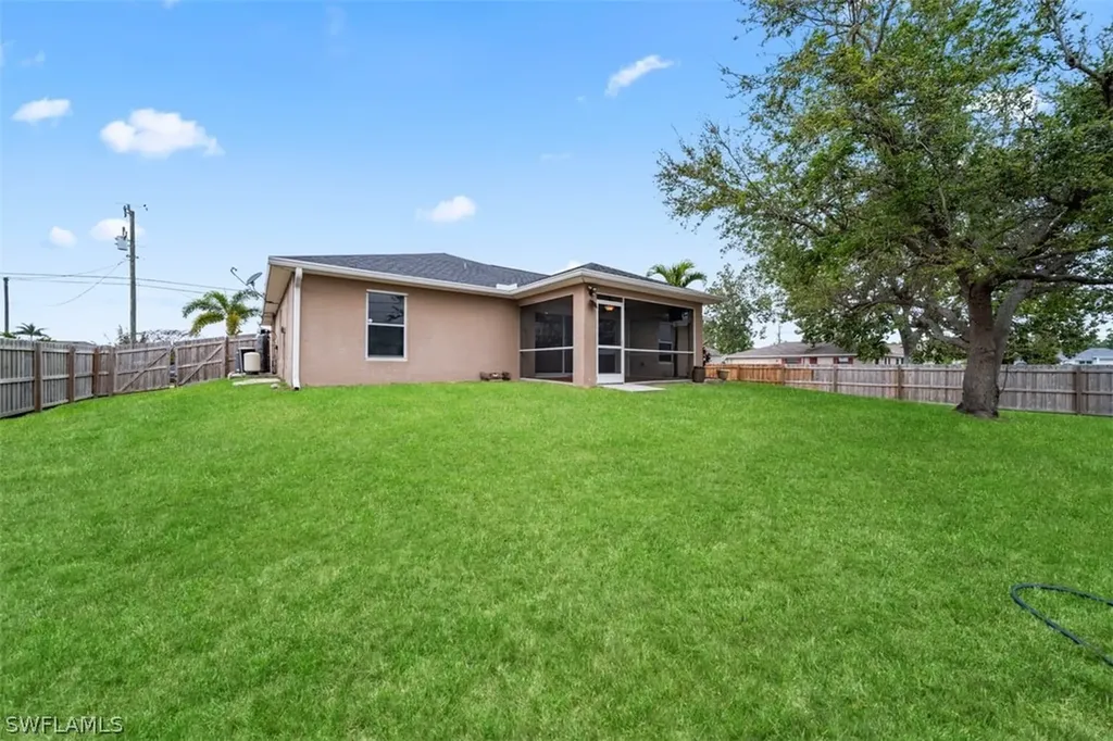 3011 NE 4th Avenue Cape Coral FL 33909