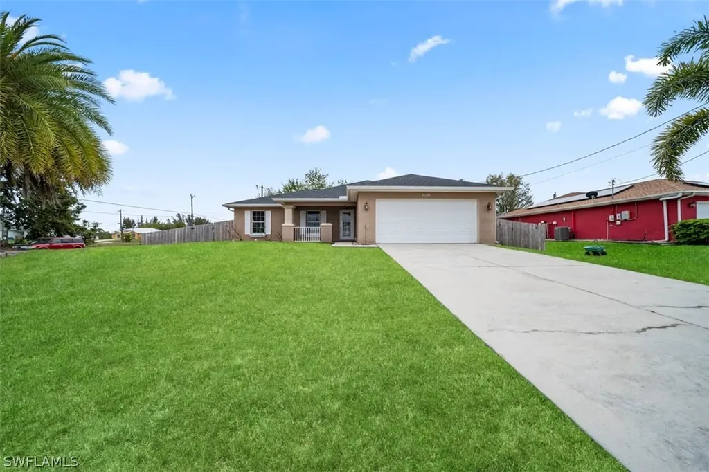 3011 NE 4th Avenue Cape Coral FL 33909