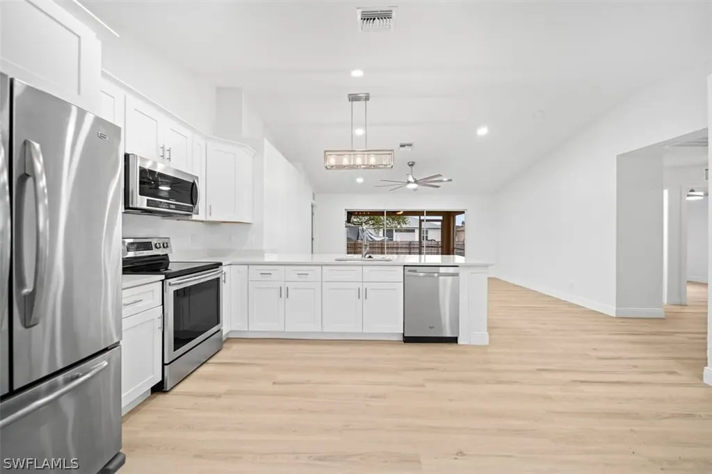 3011 NE 4th Avenue Cape Coral FL 33909