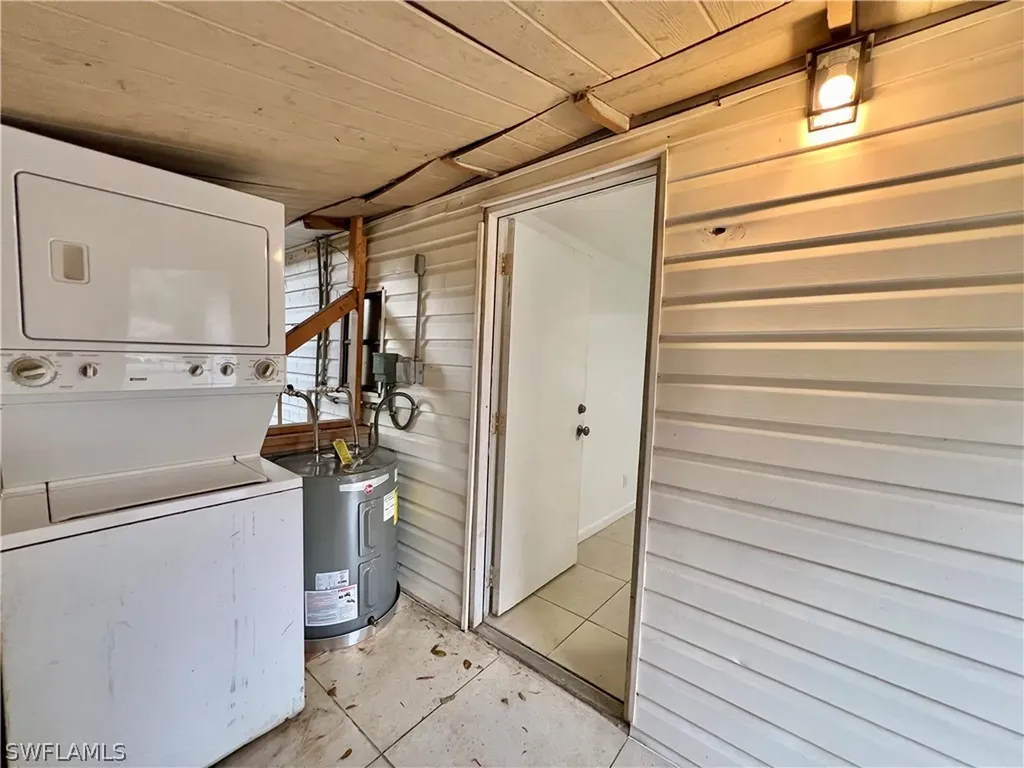 427 Capitol Street North Fort Myers FL 33903