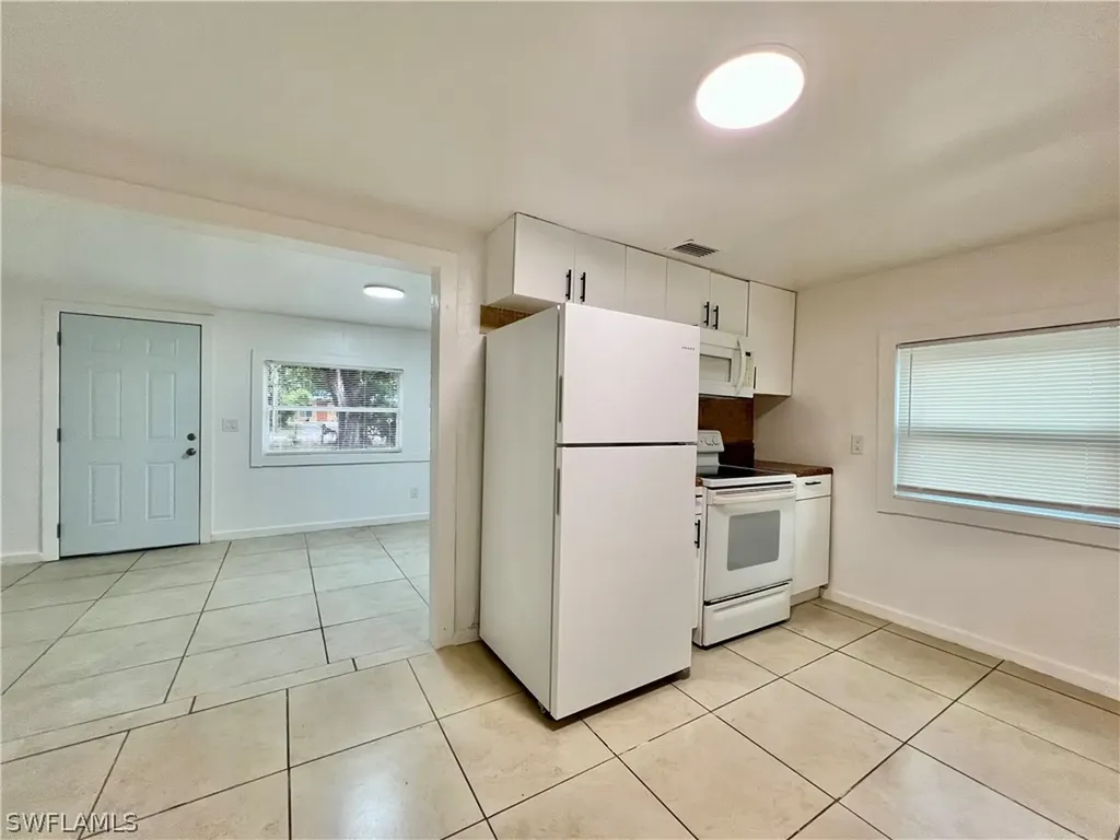 427 Capitol Street North Fort Myers FL 33903