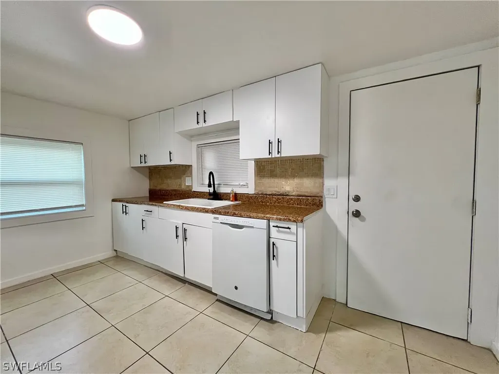 427 Capitol Street North Fort Myers FL 33903