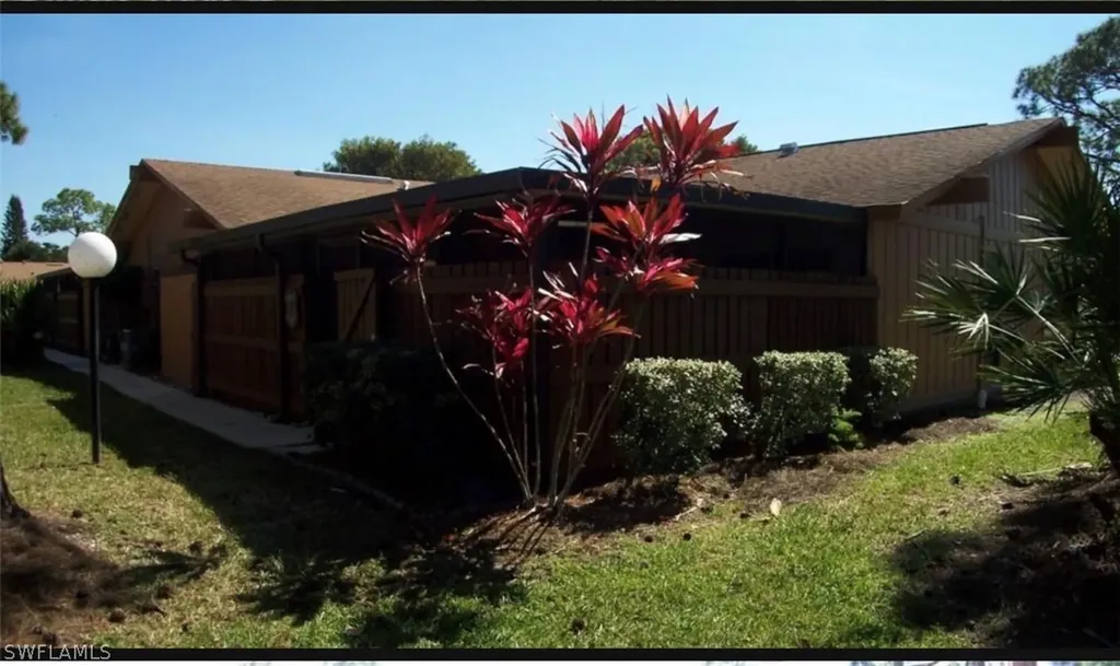 5622 Foxlake Drive North Fort Myers FL 33917