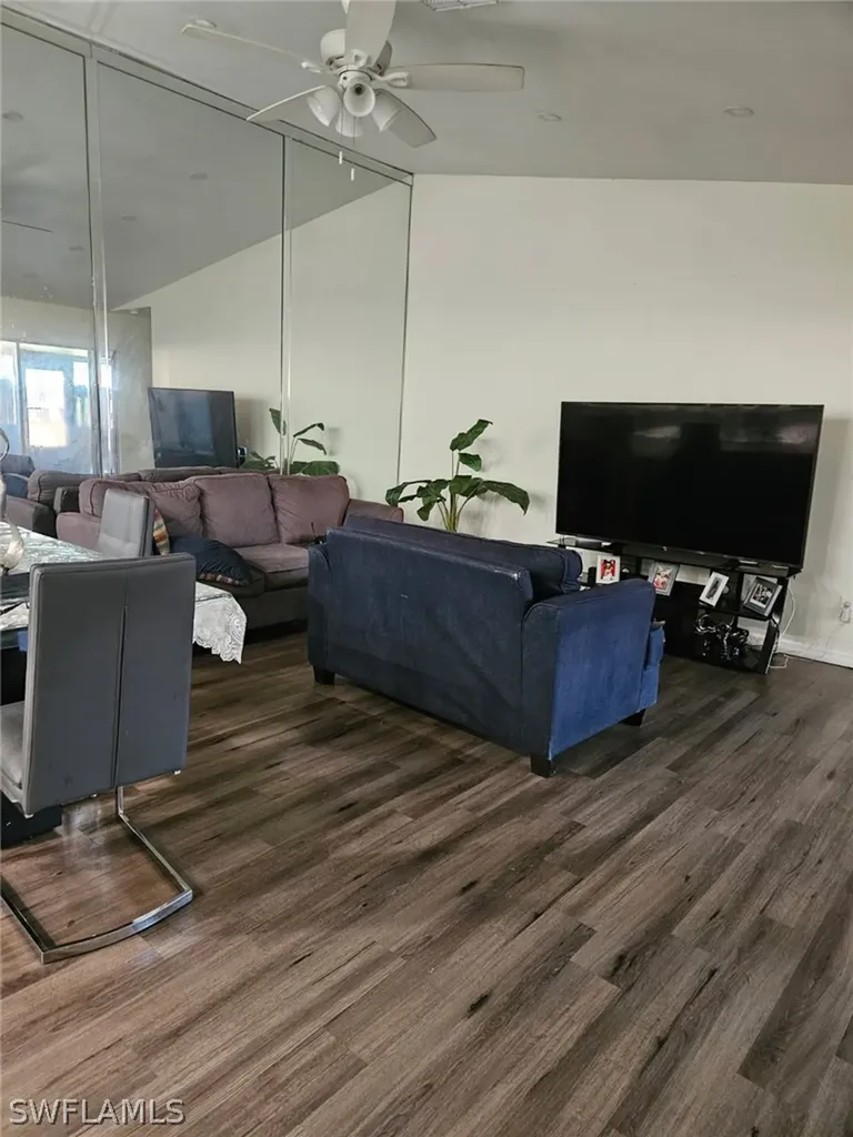 5622 Foxlake Drive North Fort Myers FL 33917