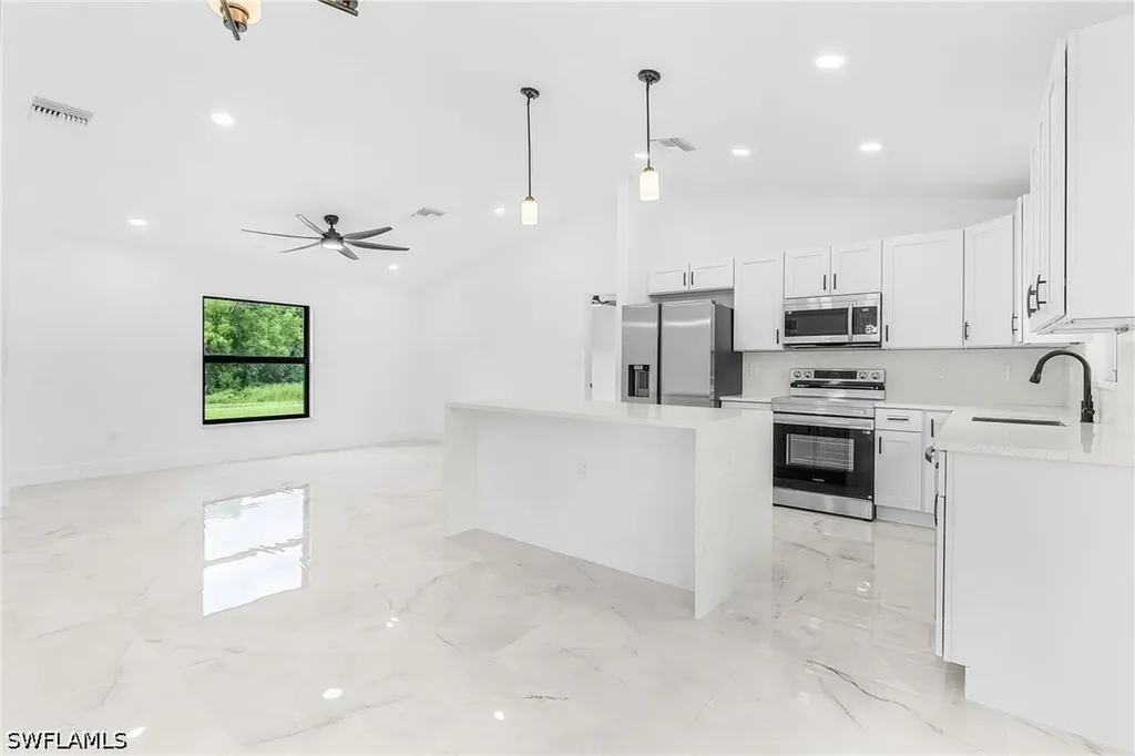 3402 25th Street SW Lehigh Acres FL 33976